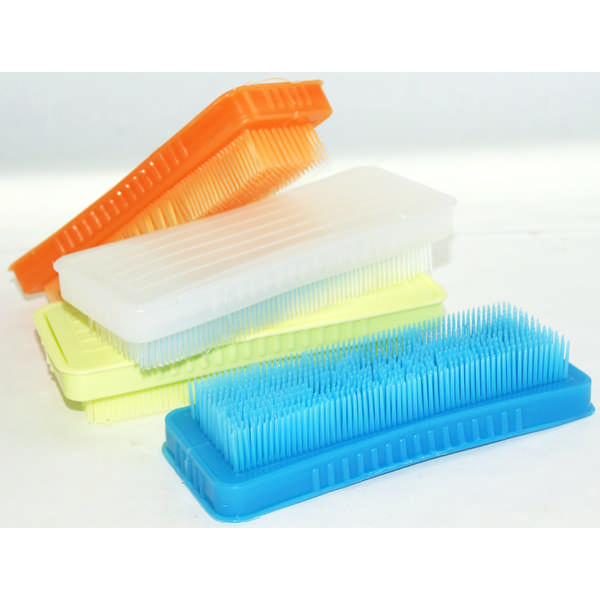 BRUSH ROUPA PLAST.ESCR12 1UN