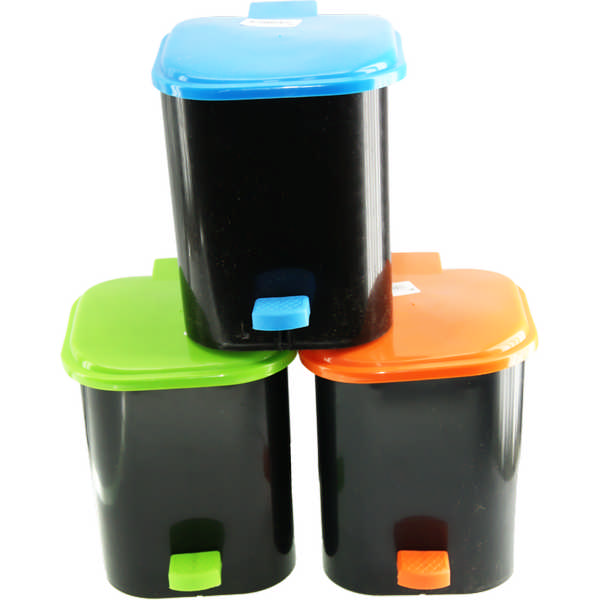 BUCKET PLAST. C/PED.(S/INT) 131